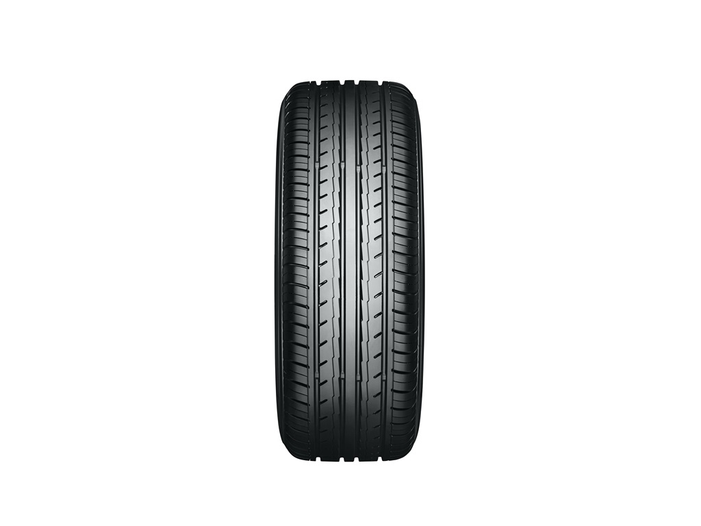 195/60 R15、YOKOHAMA BluEarth-ES 32、2024年 Opona całoroczna Yokohama BluEarth-4S AW21 195/65R15 91 H