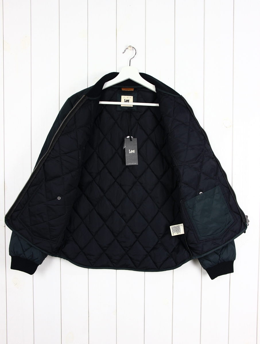 LEE BOMBER QUILTED KURTKA PIKOWANA 50%KACZY PUCH_S Cechy dodatkowe ocieplenie pikowanie
