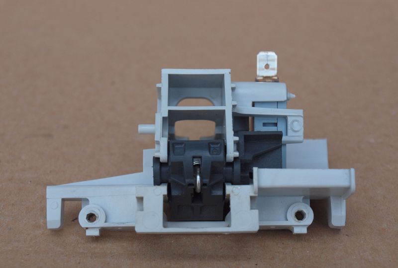 BLOKADA ZAMEK DRZWI RYGIEL DO ZMYWARKI BEKO Model 1030153