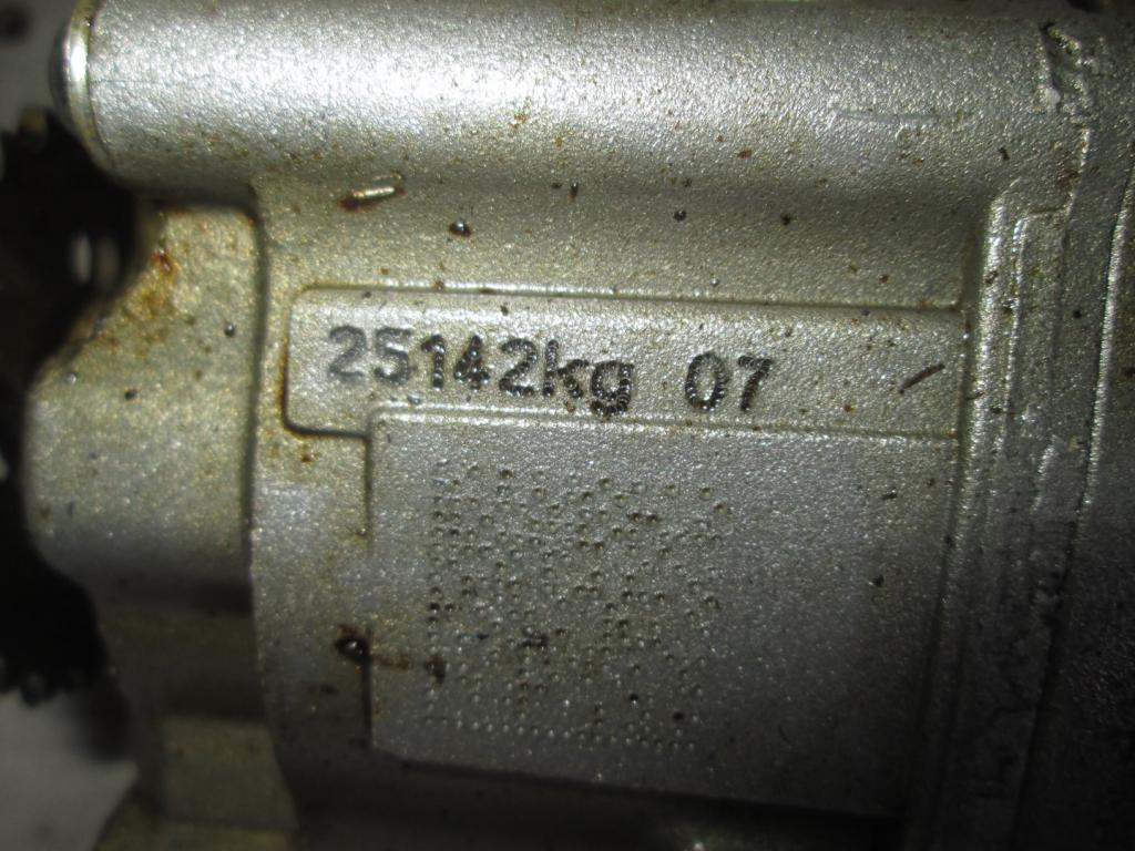 Масляный насос BMW Z4 с 4 E89 E 89 2.3 и