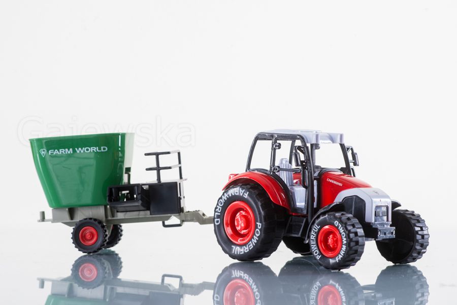 БОЛЬШОЙ ТРАКТОР С СЕЯЛКОЙ И ПРИВОДОМ