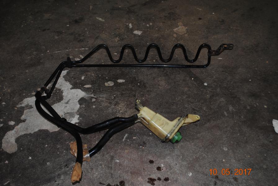 Бачок гідропідсилювача AUDI A6 C5