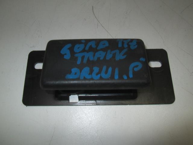 RYGIEL ZAMKA PRAWY TYŁ GÓRNY TRAFIC VIVARO 08r Typ samochodu Samochody osobowe Samochody dostawcze