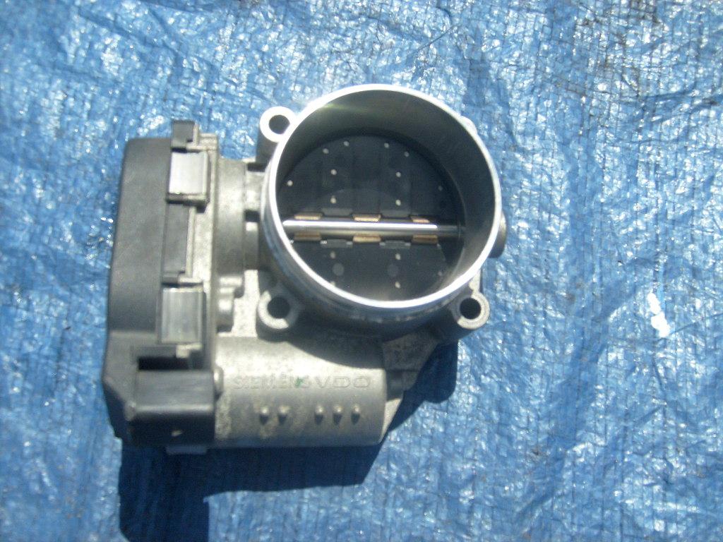 AUDI A4 8K0 08-11 R 3.2 FSI дросельна заслінка