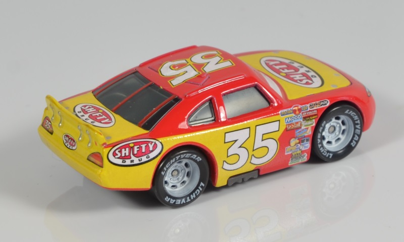MATTEL CARS AUTA KEVIN RACINGTIRE NO.35 SHIFTY DRUG 1:55 z PL Kod producenta 135