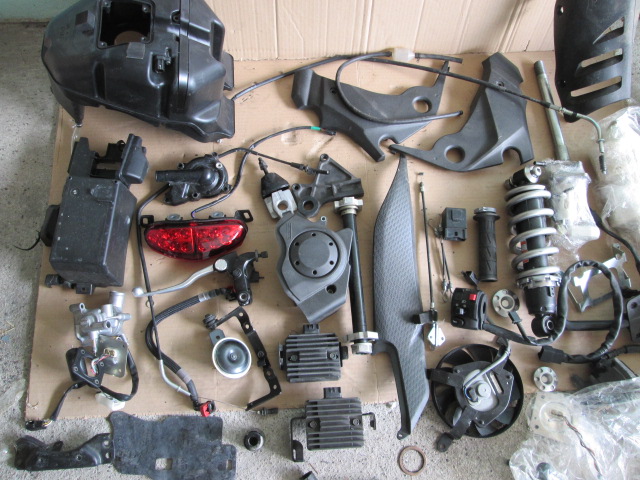 KAWASAKI ER6N ЗАПЧАСТИ