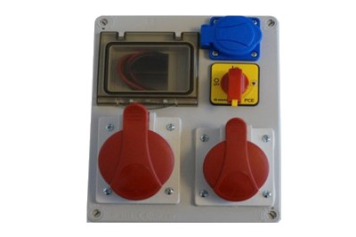 Rozvaděč 32A 16A s vypínačem 0-1 Kryt