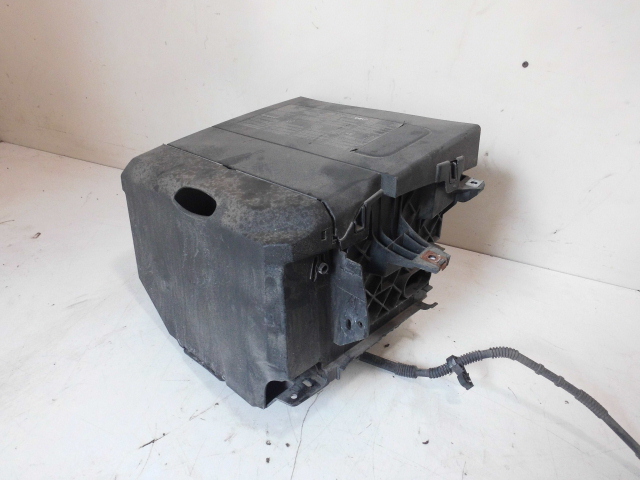 MEGANE III PODSTAWA OBUDOWA AKUMULATORA OSLONA