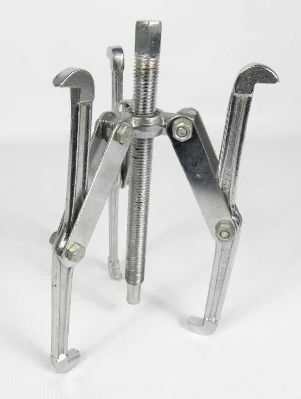 ŚCIĄGACZ DO ŁOŻYSK 3-RAMIENNY 4" 100mm PIAST Kod producenta G02231