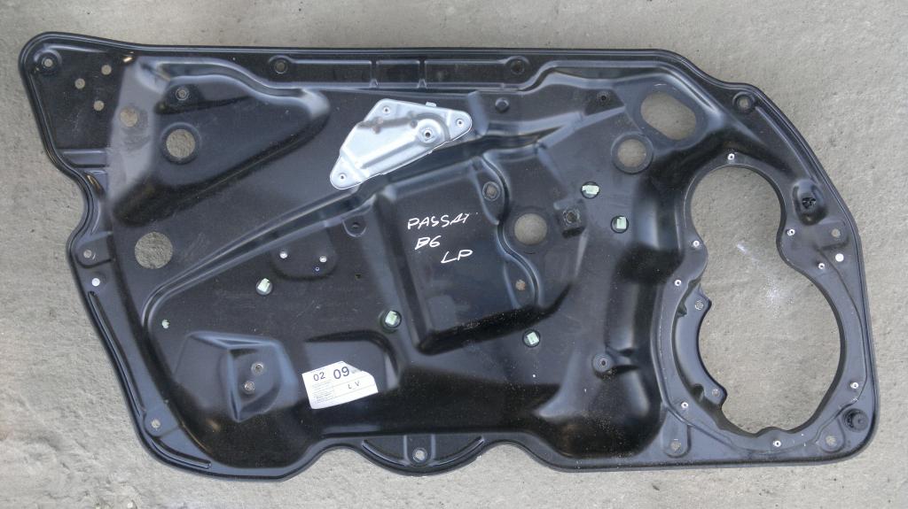 PŁYTA STELAŻ DRZWI LEWY PRZÓD VW PASSAT B6 05-10