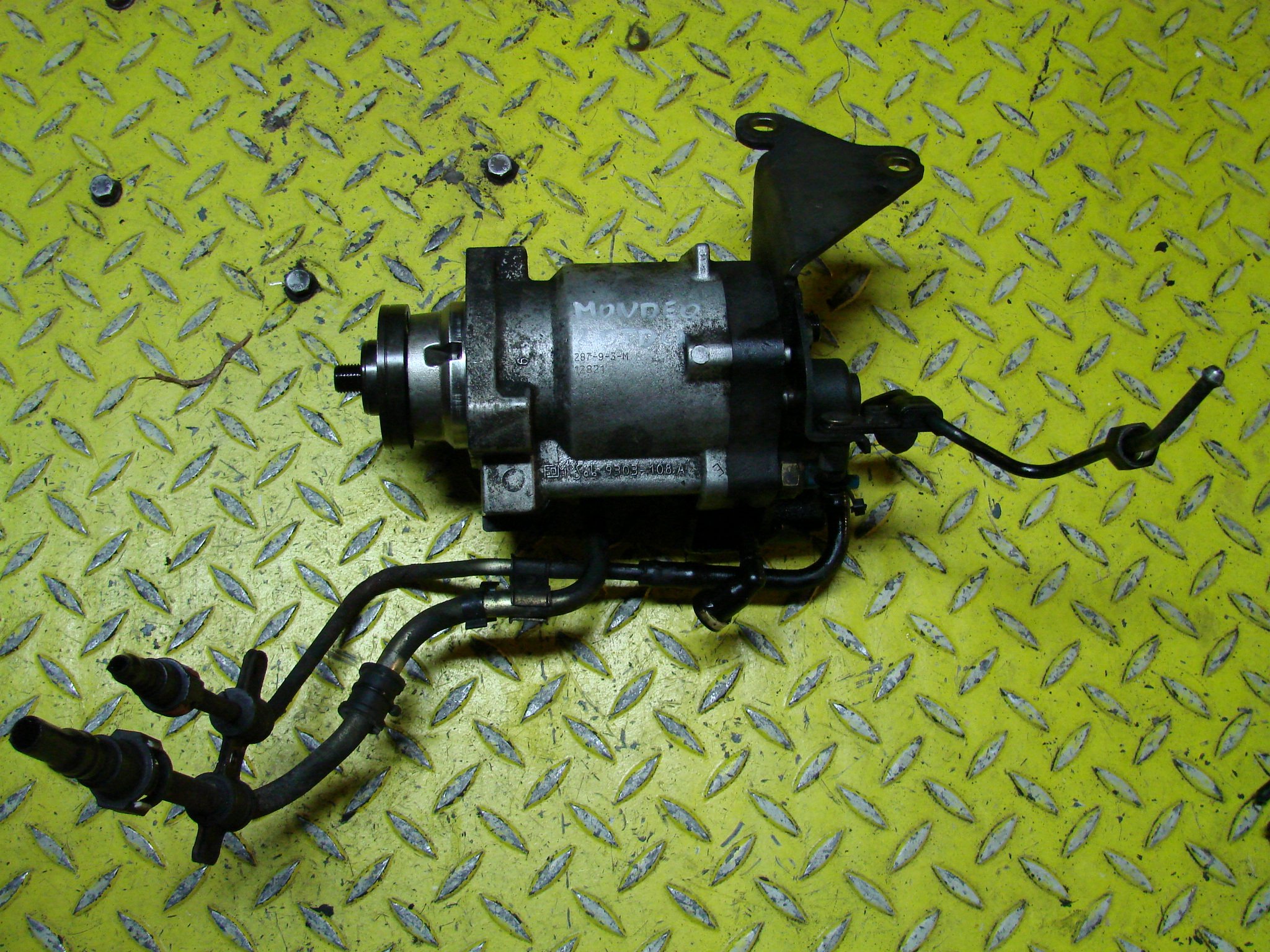 Pompa wtryskowa 2C109B395AC Mondeo MK3 2,0 TDCI 6643340661