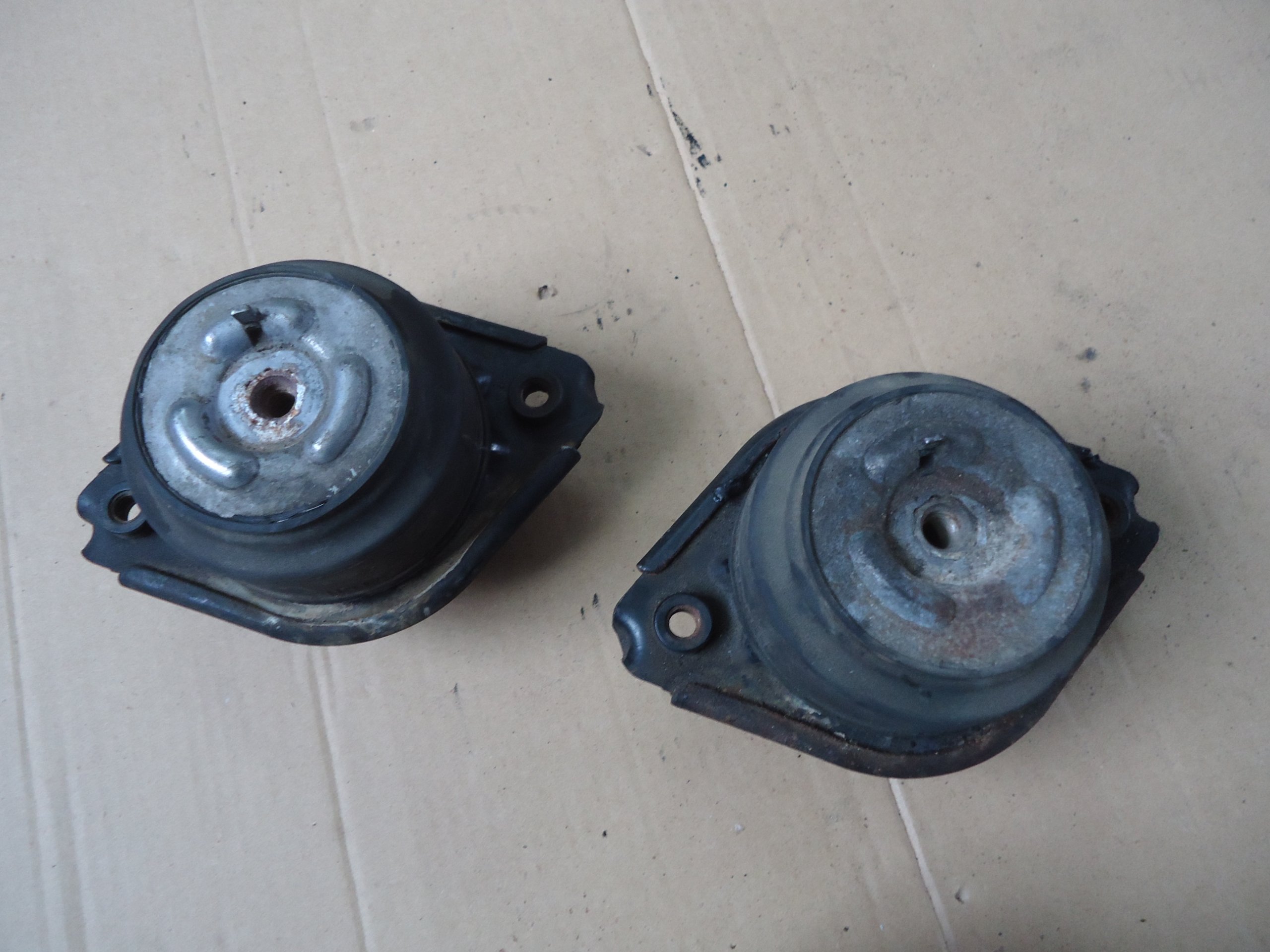 подушка Двигателя ML GL W164 420 CDI A2512403417