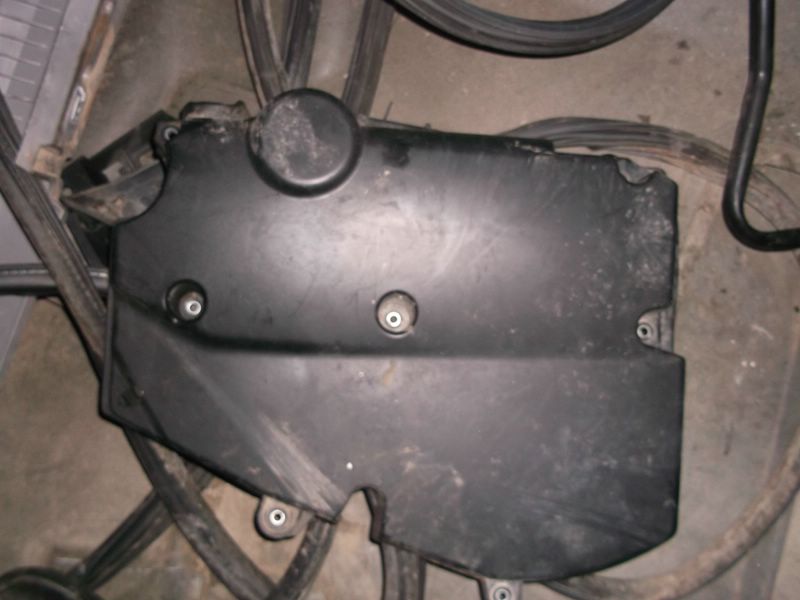 mercedes-benz oe A2710100667 крышка Двигателя