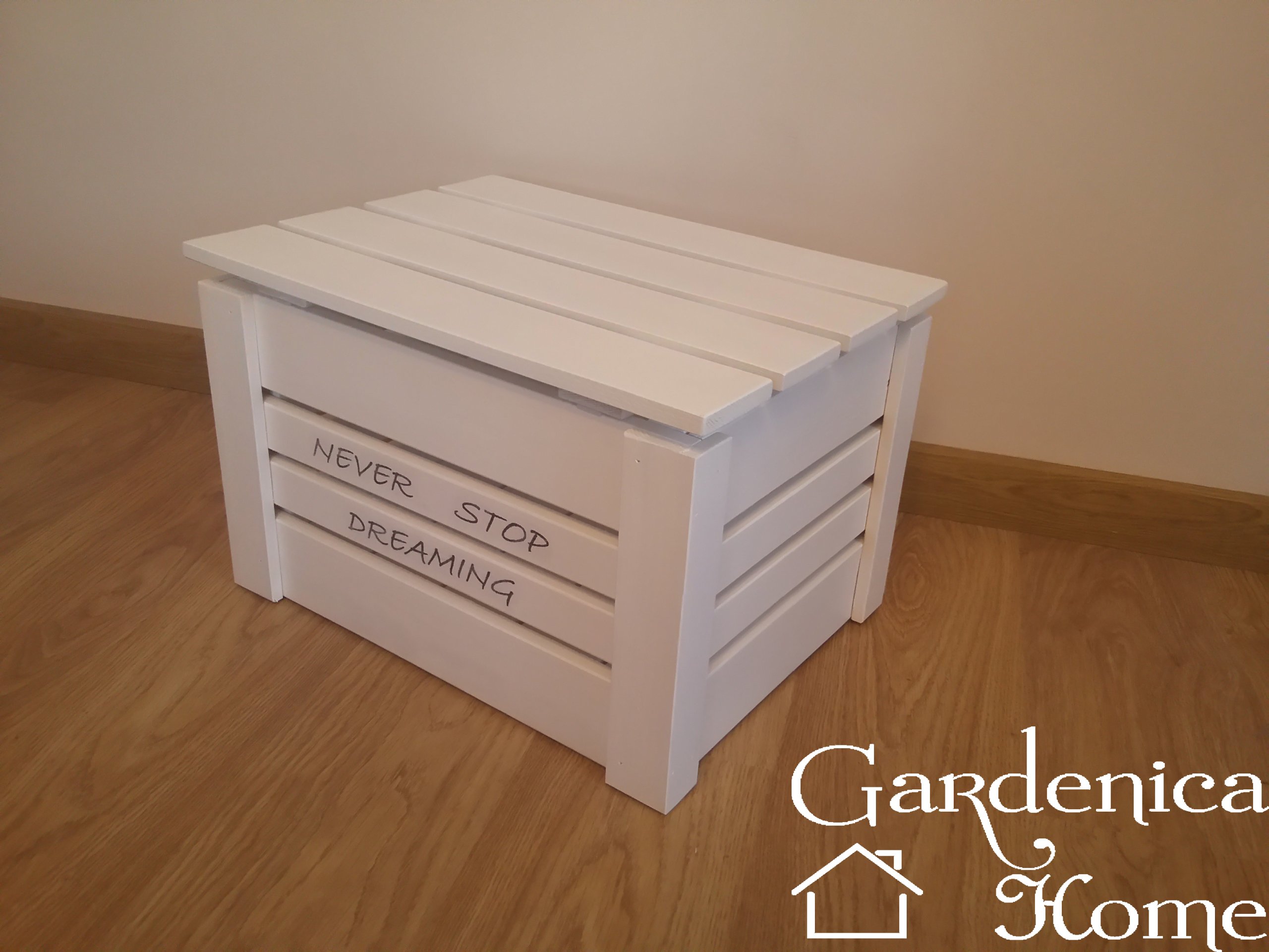 SKRZYNIA DREWNIANA POJEMNIK KOSZ KUFER NA POŚCIEL Szerokość mebla 50 cm