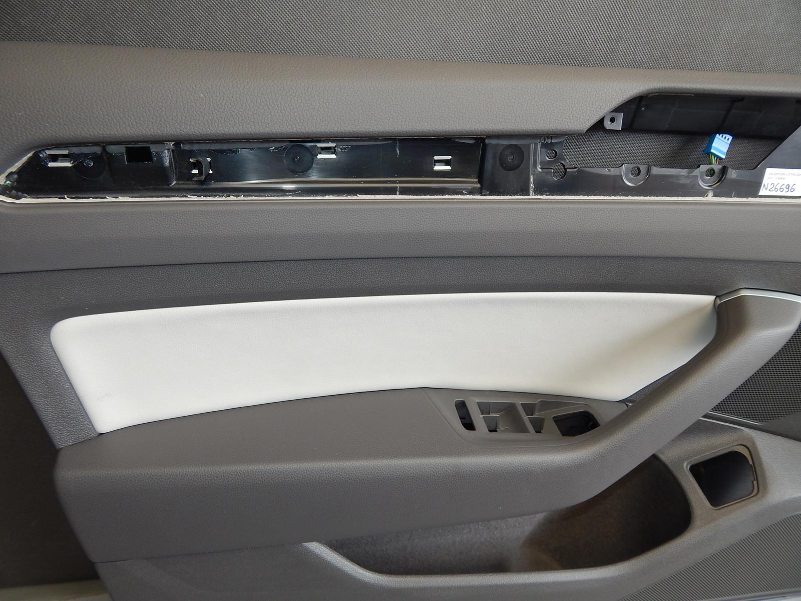 VW ARTEON TAPICERKA DRZWI LEWY PRZOD 3G8867011 Car type Passenger cars