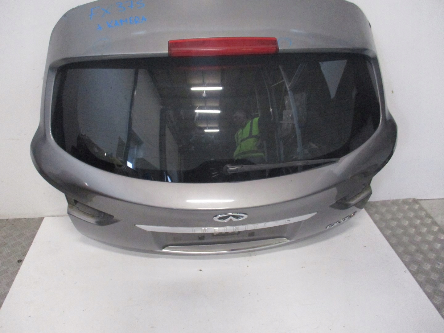 boot doors INFINITI FX30 KAMERA without of lights
