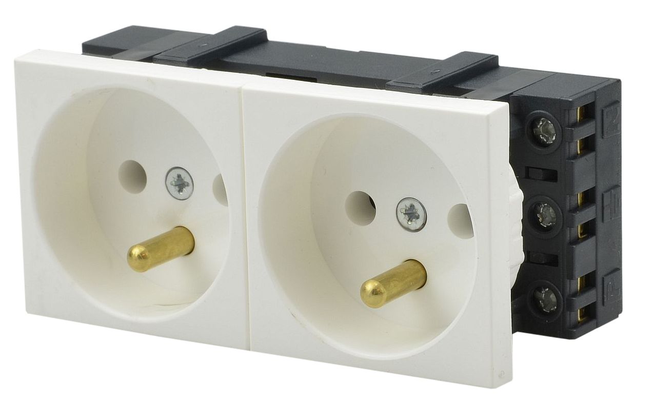 

Mediabox 45x45 gniazdo prądowe 2x 230V 2P+Z białe