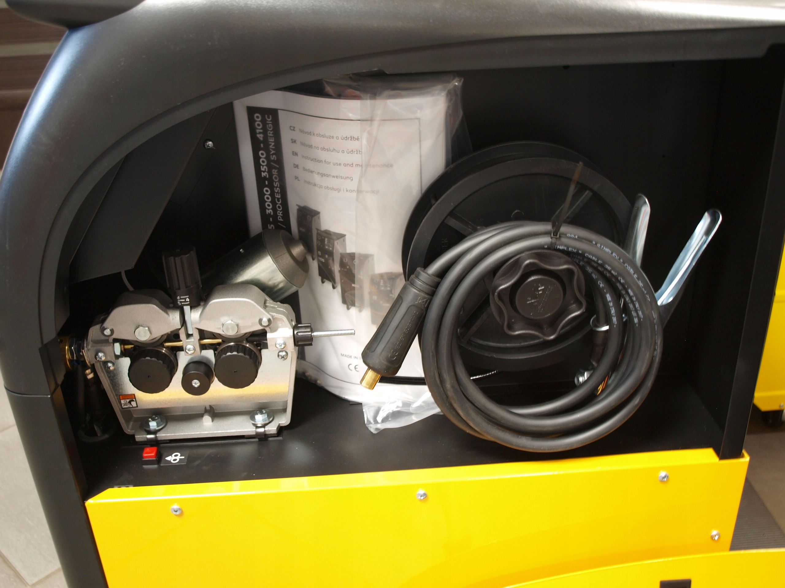 Spawarka TIGER 4100 czeski migomat MIG MAG uchwyt! Model 4100 STANDARD