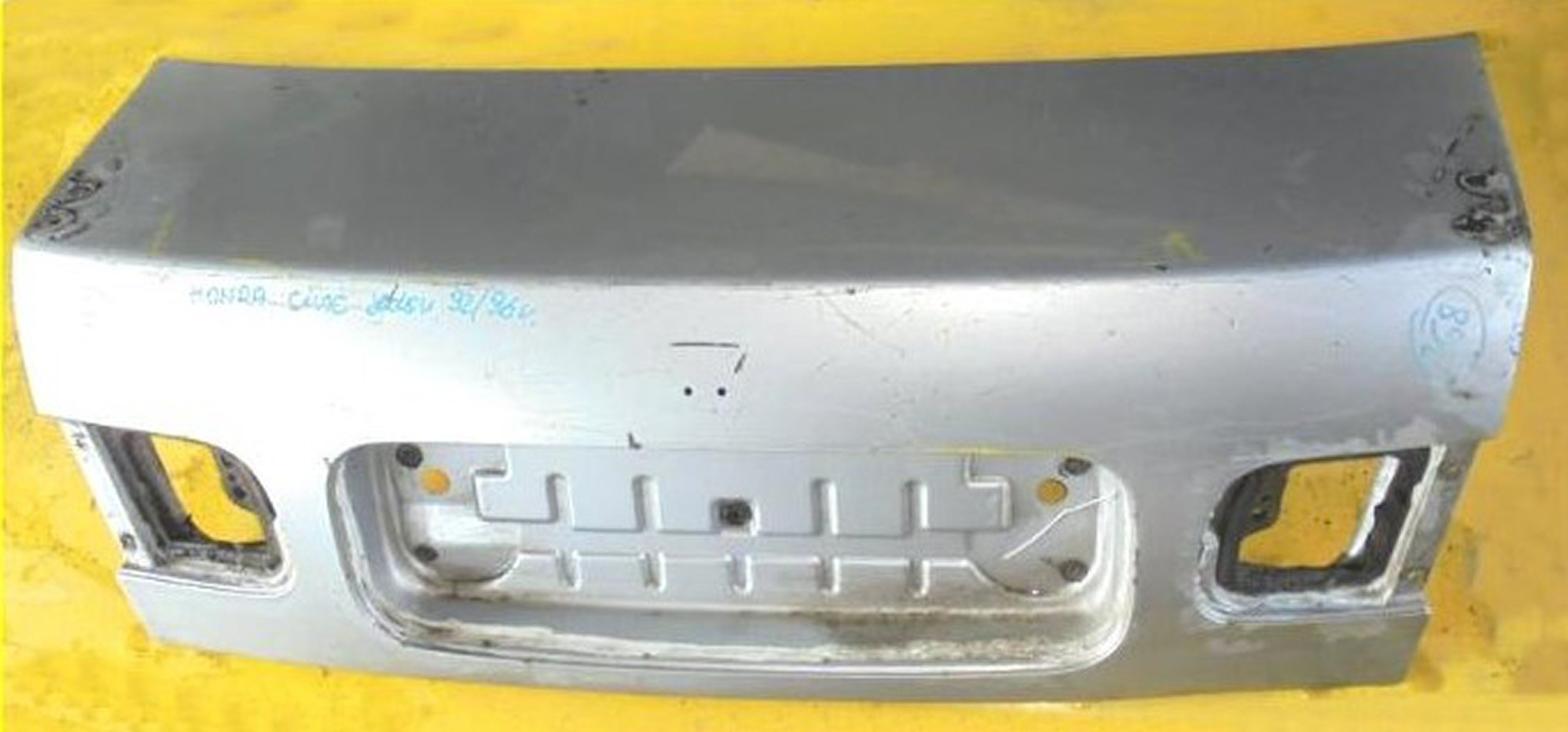 HONDA CIVIC SEDAN 1992 1993 1994 1995 KLAPA TYL