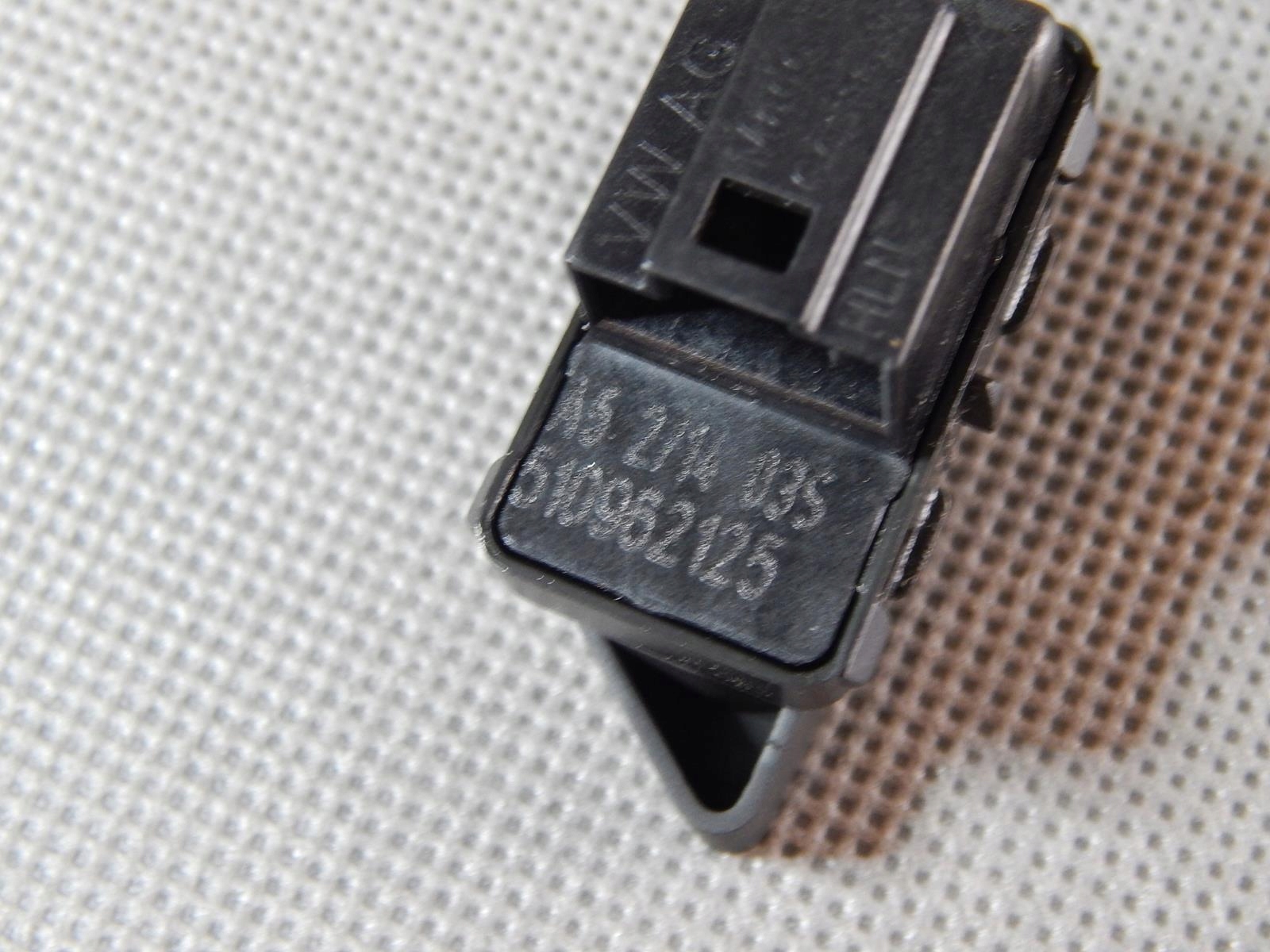 VW GOLF 7 SPORTSVAN PRZYCISK ZAMKA 510962125 Funkcje inne