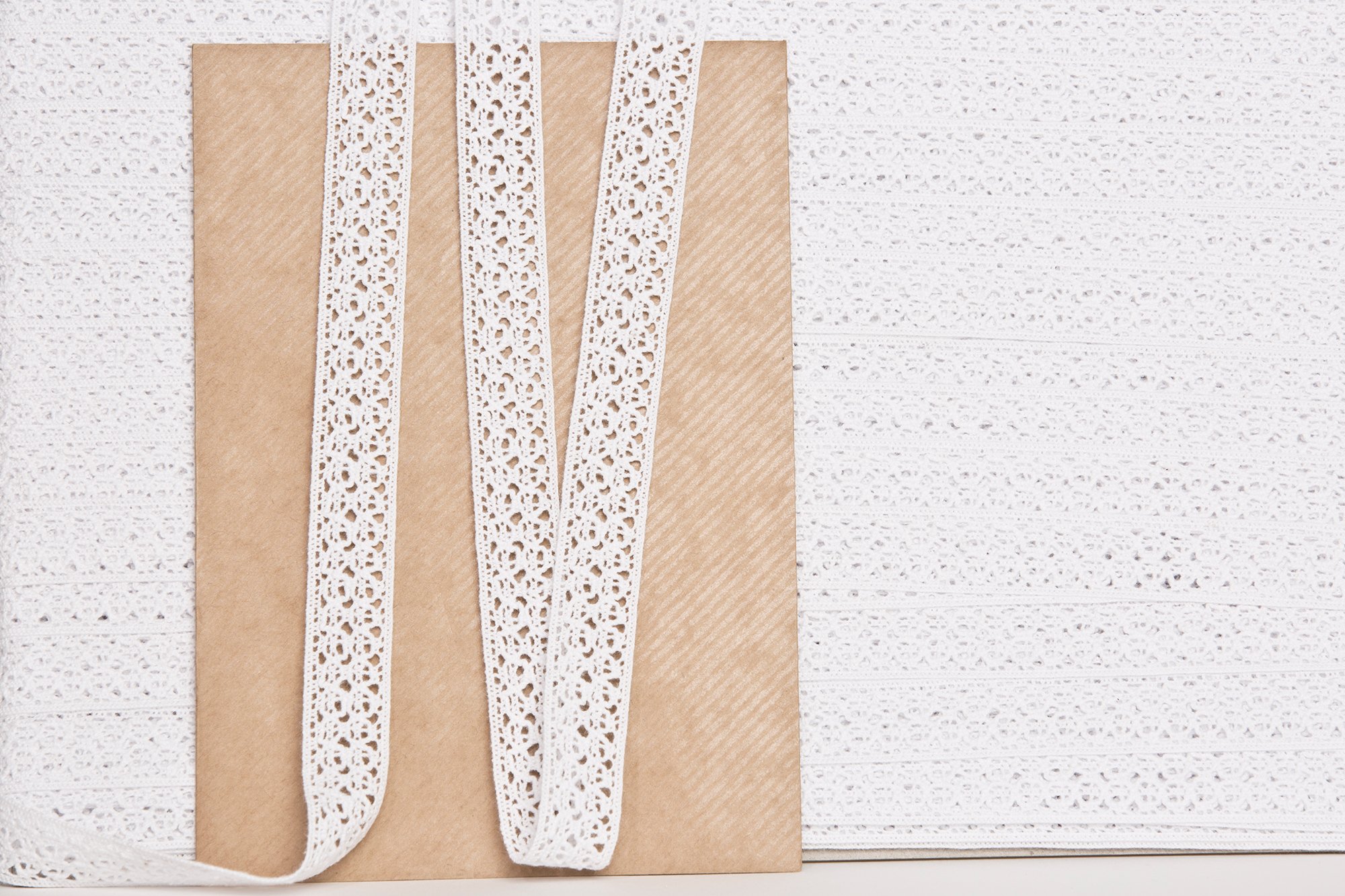 Bavlněná Krajka 17 mm 50 m stuha stužka