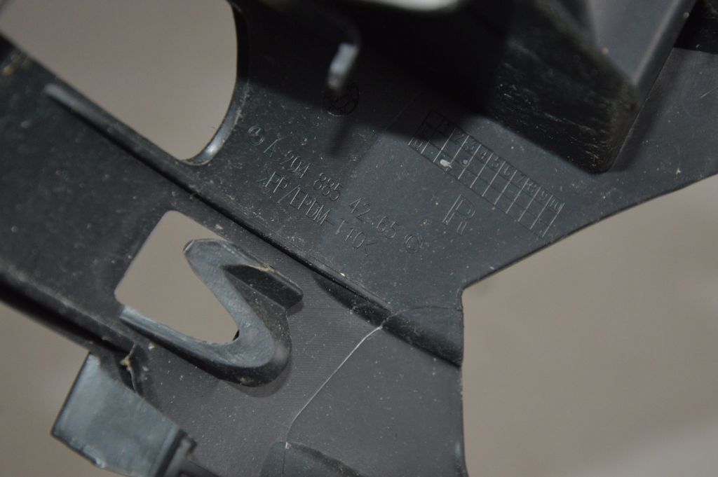 MERCEDES C KLASA 204 LIFT RAMA ZDERZAKA AVANTAGRDE Strona zabudowy przód