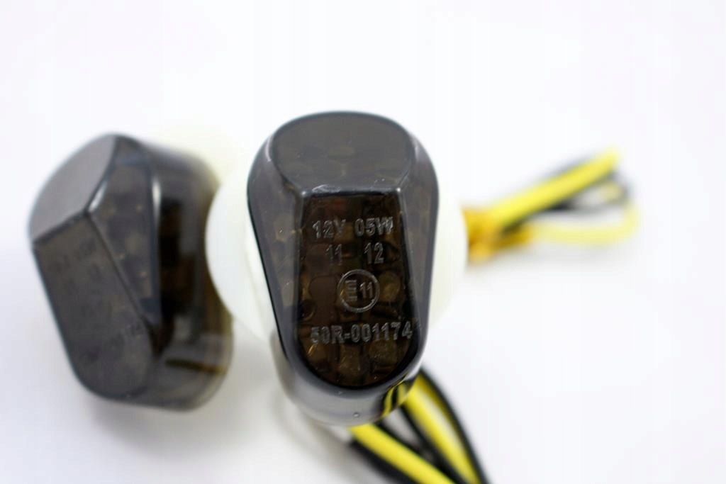 Kierunkowskazy NA OWIEWKE YAMAHA r1 r6 fz1 fz6 mt Numer katalogowy części ym