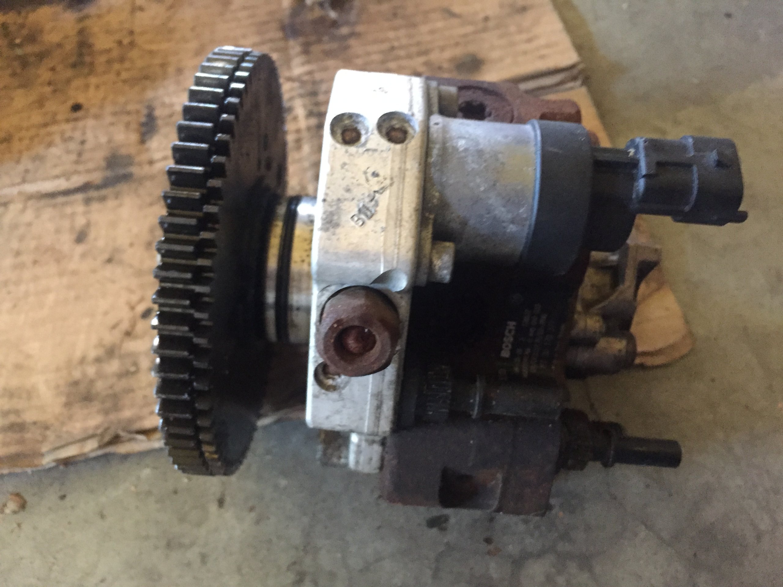 Trafic Vivaro 2.5 DCI насос давления 00445010033