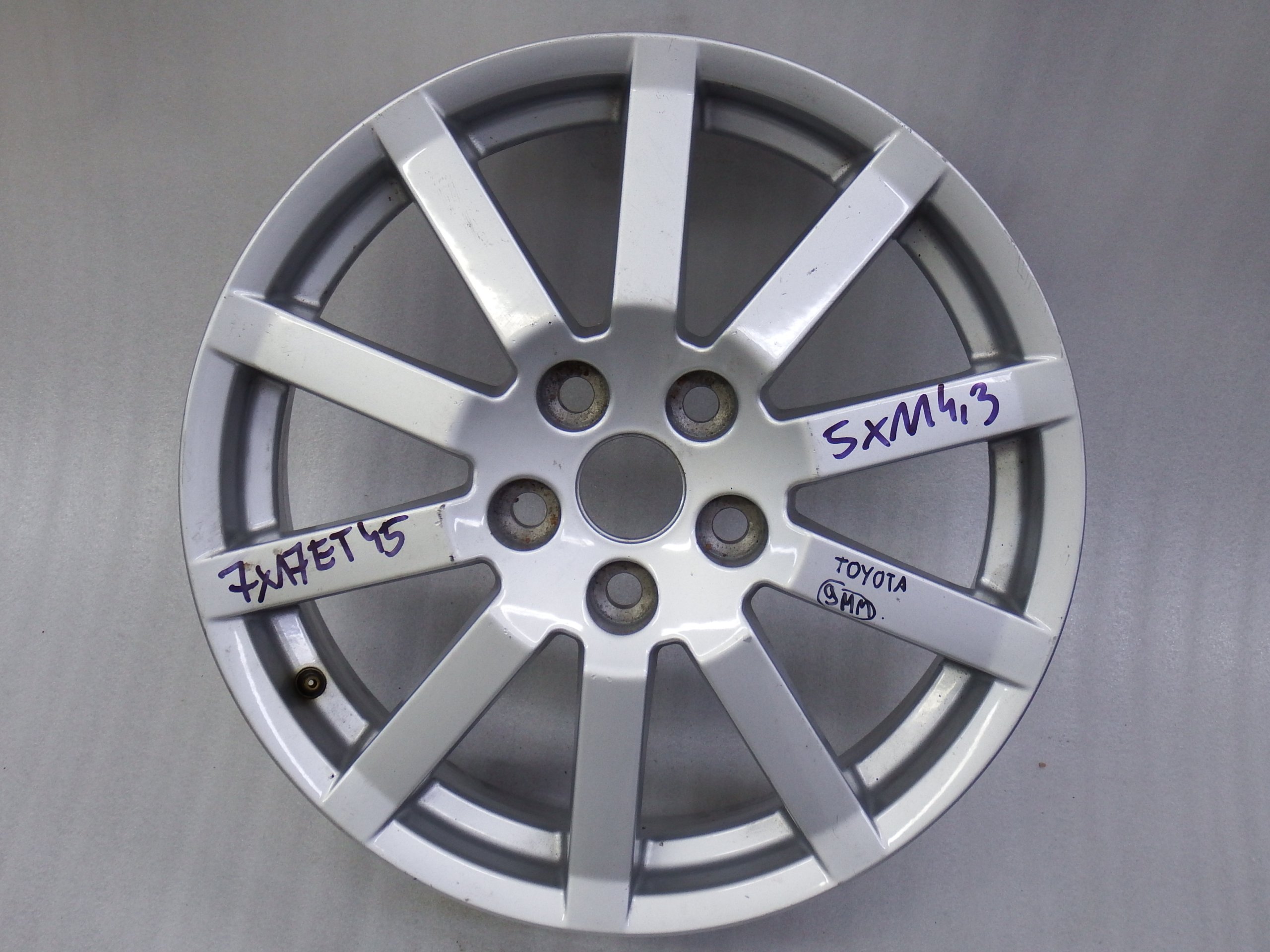 Koleso TOYOTA AVENSIS 7x17 ET45 5x114,3 OEM