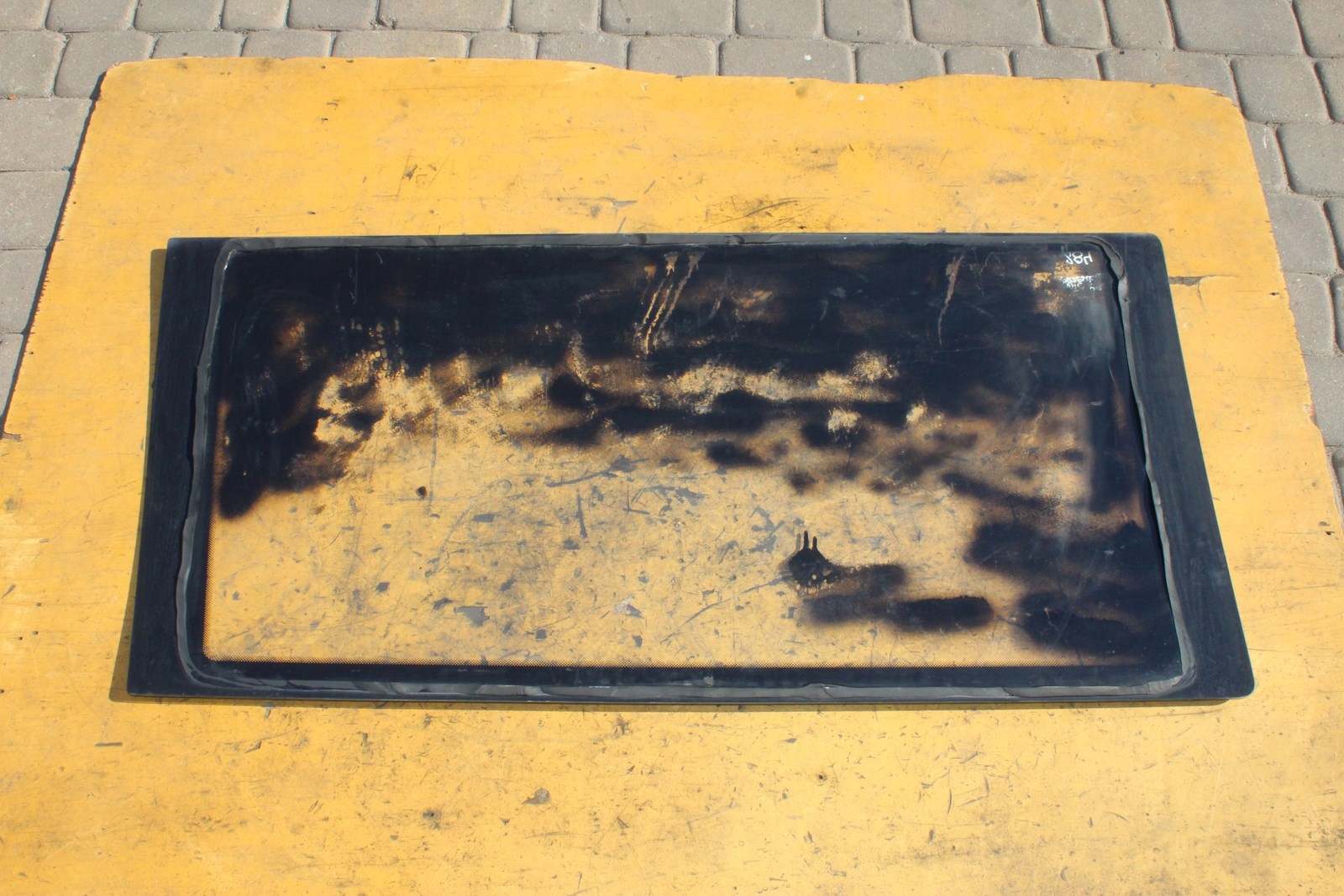 Стекло сдвижной двери правая сторона VITO W638