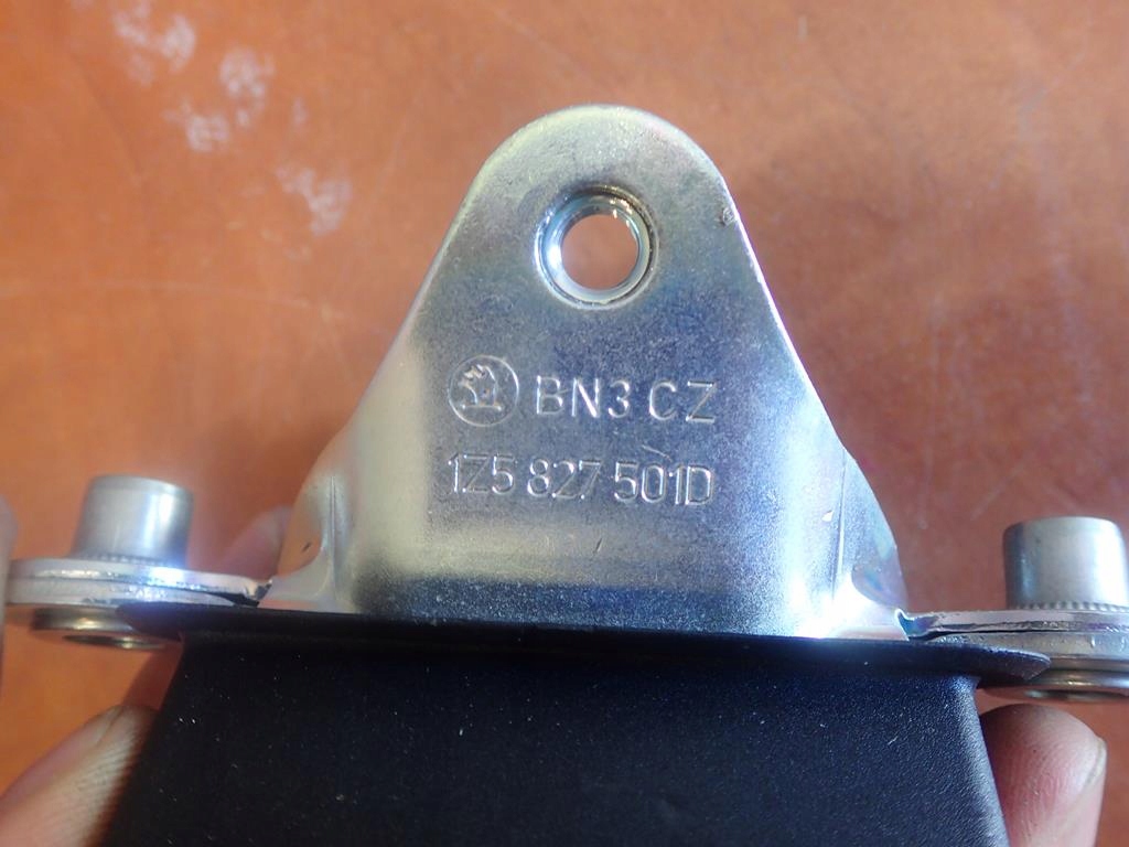 lock bonnet SKODA OCTAVIA II sedan 1Z5