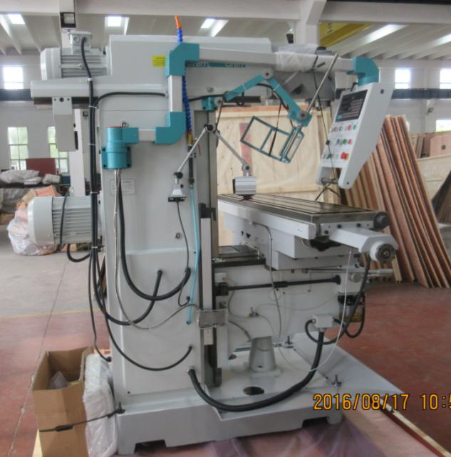 FREZARKA UNIWERSALNA 1650 X 360 MM SERWO Marka Zenith