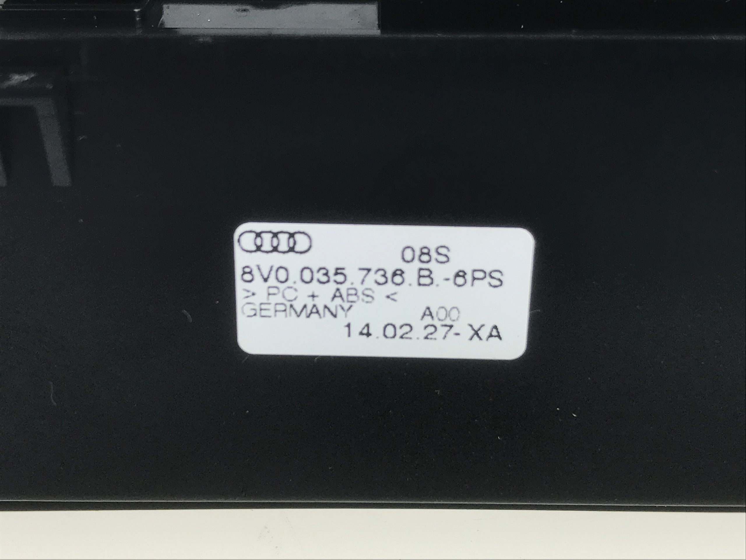 AUDI A3 MUSIC INTERFACE PRZYŁĄCZE USB 8V0035736B