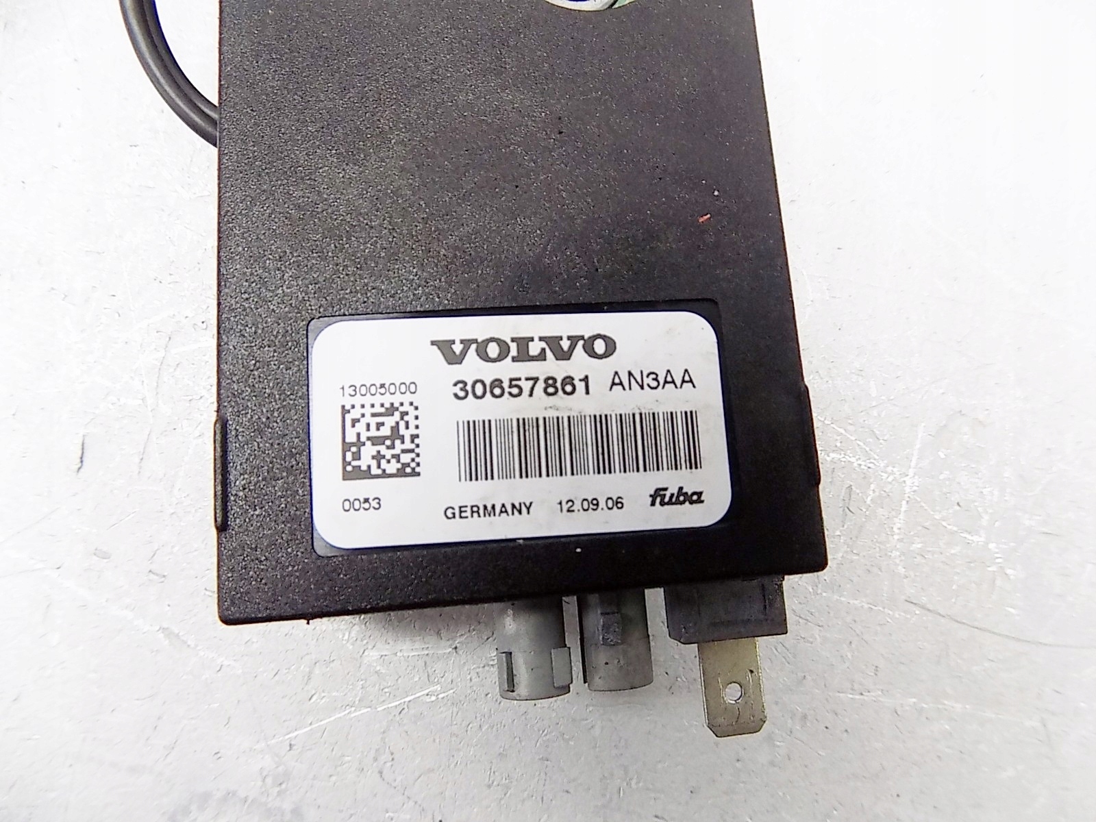 WZMACNIACZ ANTENY RADIA - VOLVO S80 II 30657861 Numer katalogowy części 30657861