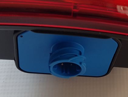 LAMPA TYLNA SCANIA P G R *ZESPOLONA* VIGNAL PRAWA Numer katalogowy części 8752005664