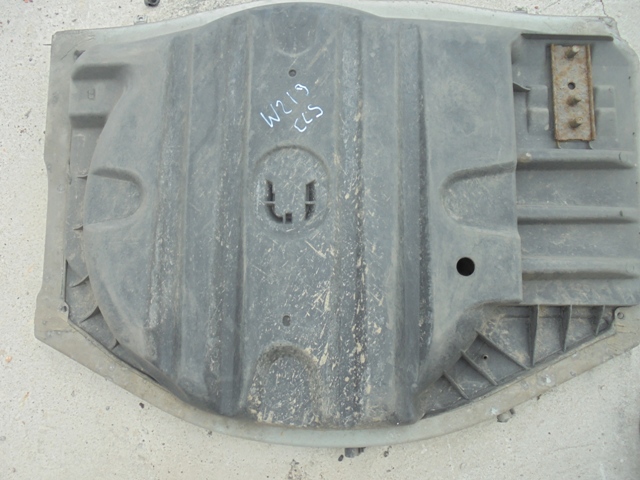 MERCEDES CLS W219 ванна пол багажника