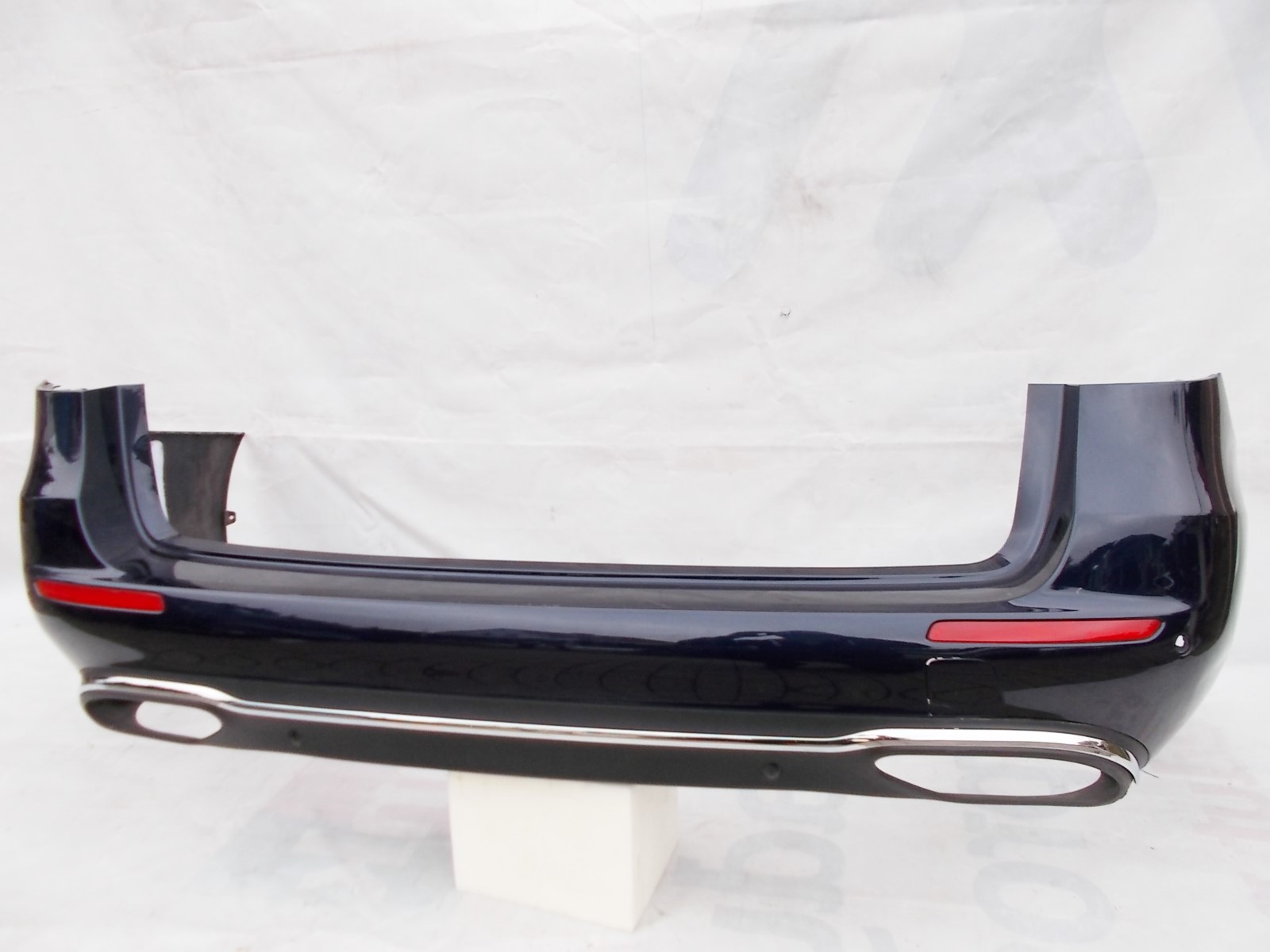 MERCEDES E W213 ZDERZAK TYŁ TYLNY KOMBI