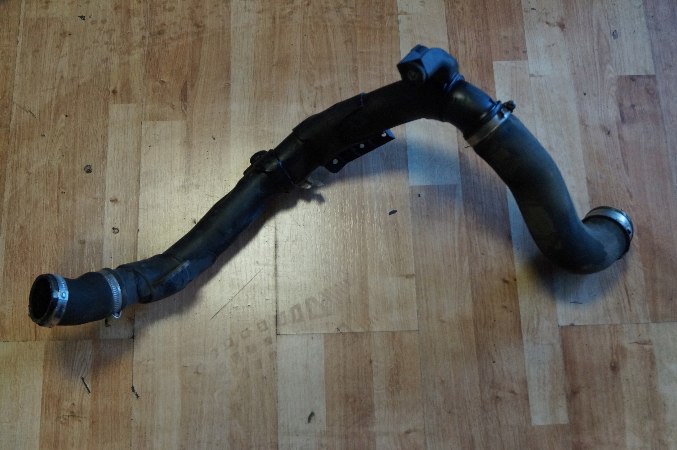 КАБЕЛЬ ИНТЕРКУЛЕРА VW GOLF VI 2.0 TDI 5N0145840F