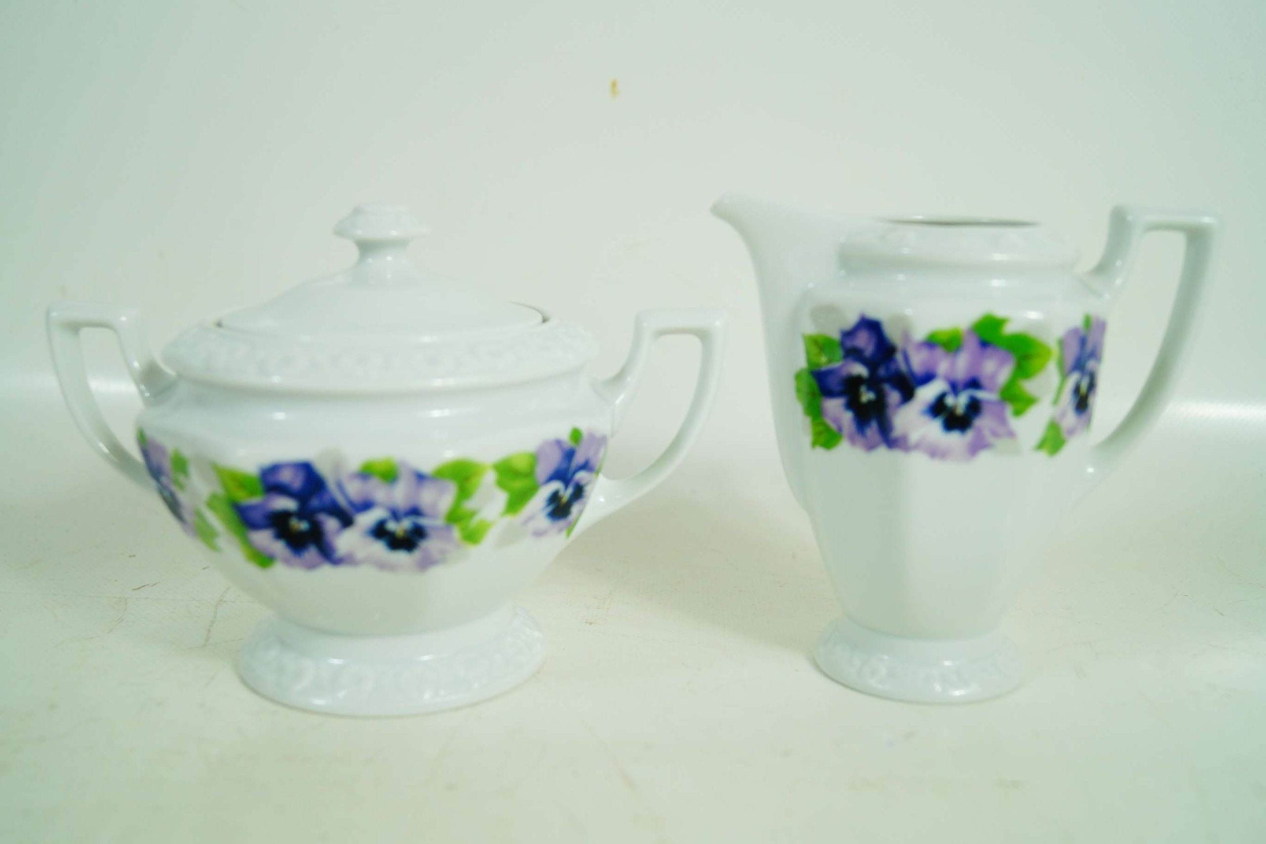 РОЗЕНТАЛЬ МАРИЯ АНЮТИНЫ ГЛАЗКИ САХАРНИЦА И МОЛОЧНИК