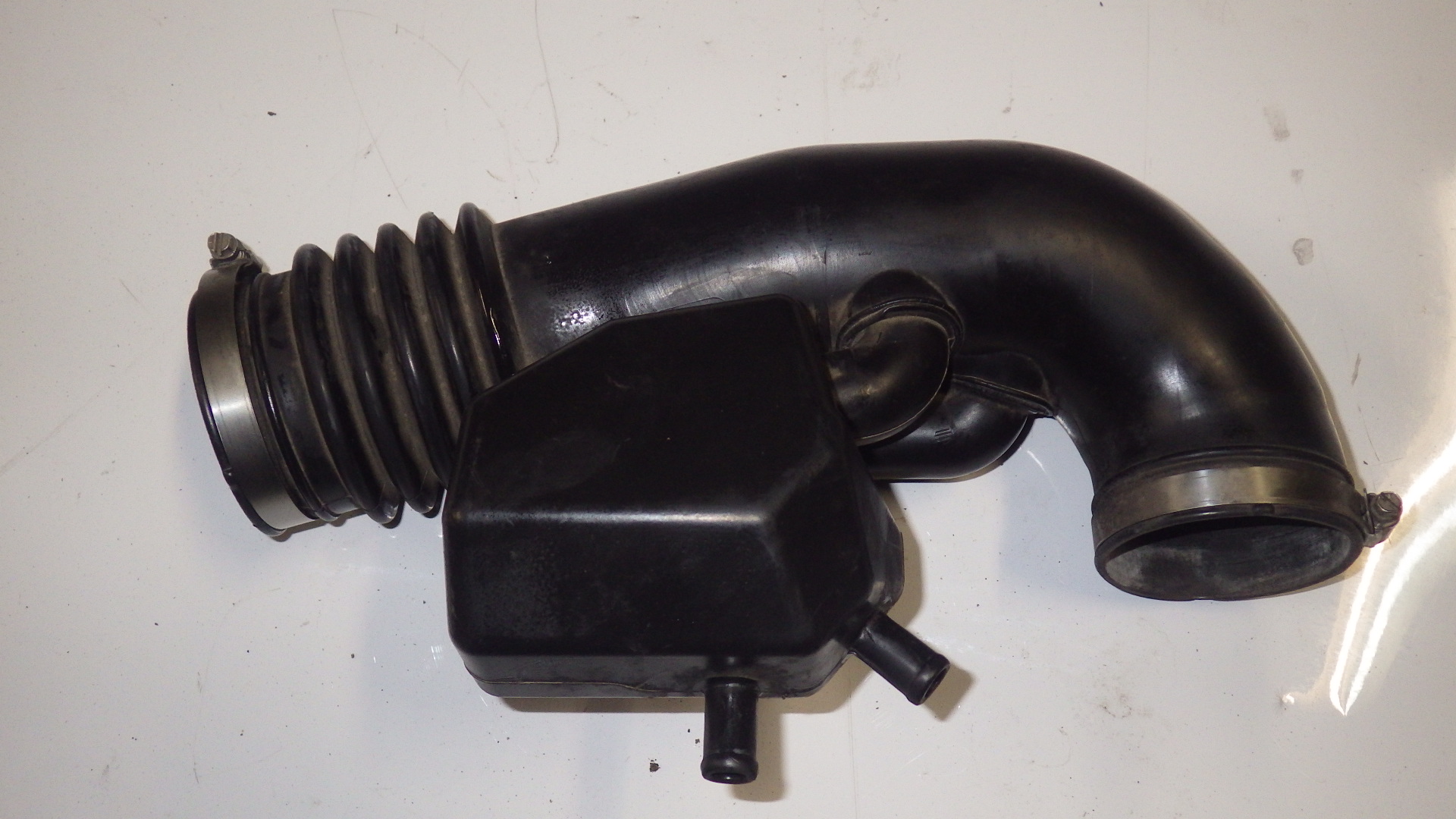 Потребление Воздуха Трубка NISSAN ТИТАН 5.6 Armada Qx56