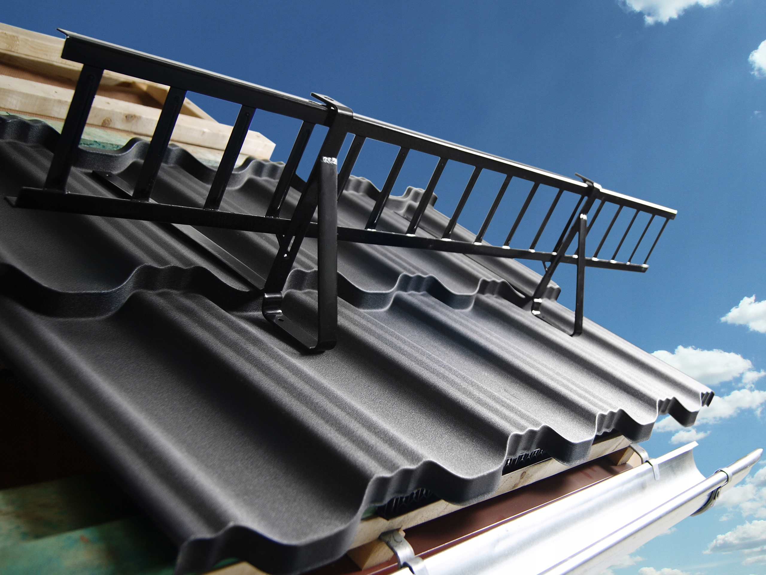 Płotek 200cm lakierowany 3uch do blachodachówki Wysokość produktu 20 cm