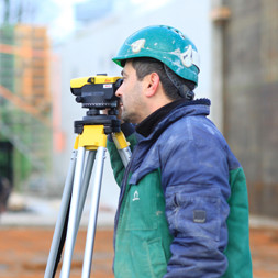 Niwelator optyczny Leica NA332 z rektyfikacją Marka Leica