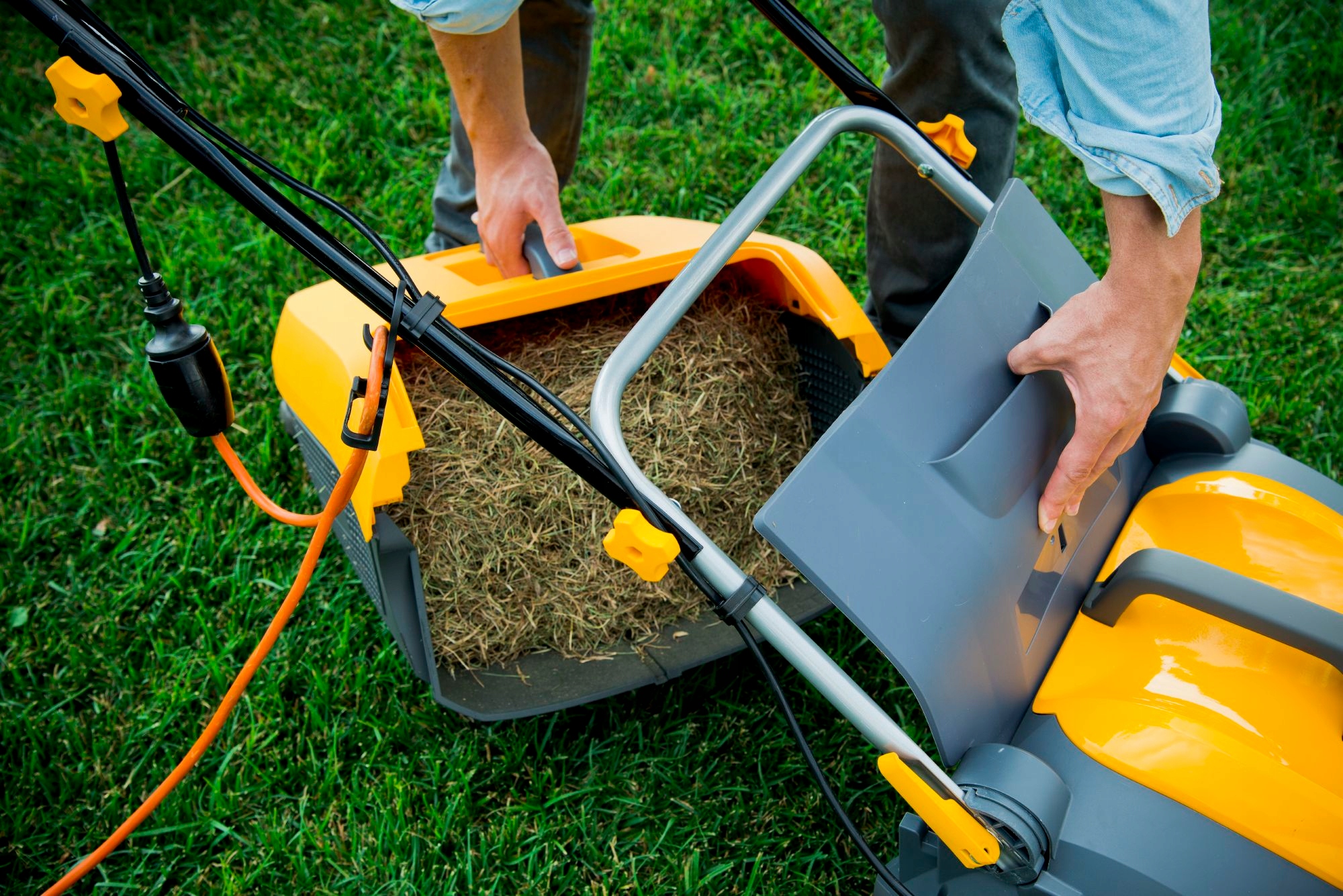 WERTYKULATOR AERATOR ELEKTRYCZNY STIGA SV 415 E Moc silnika 1500 W