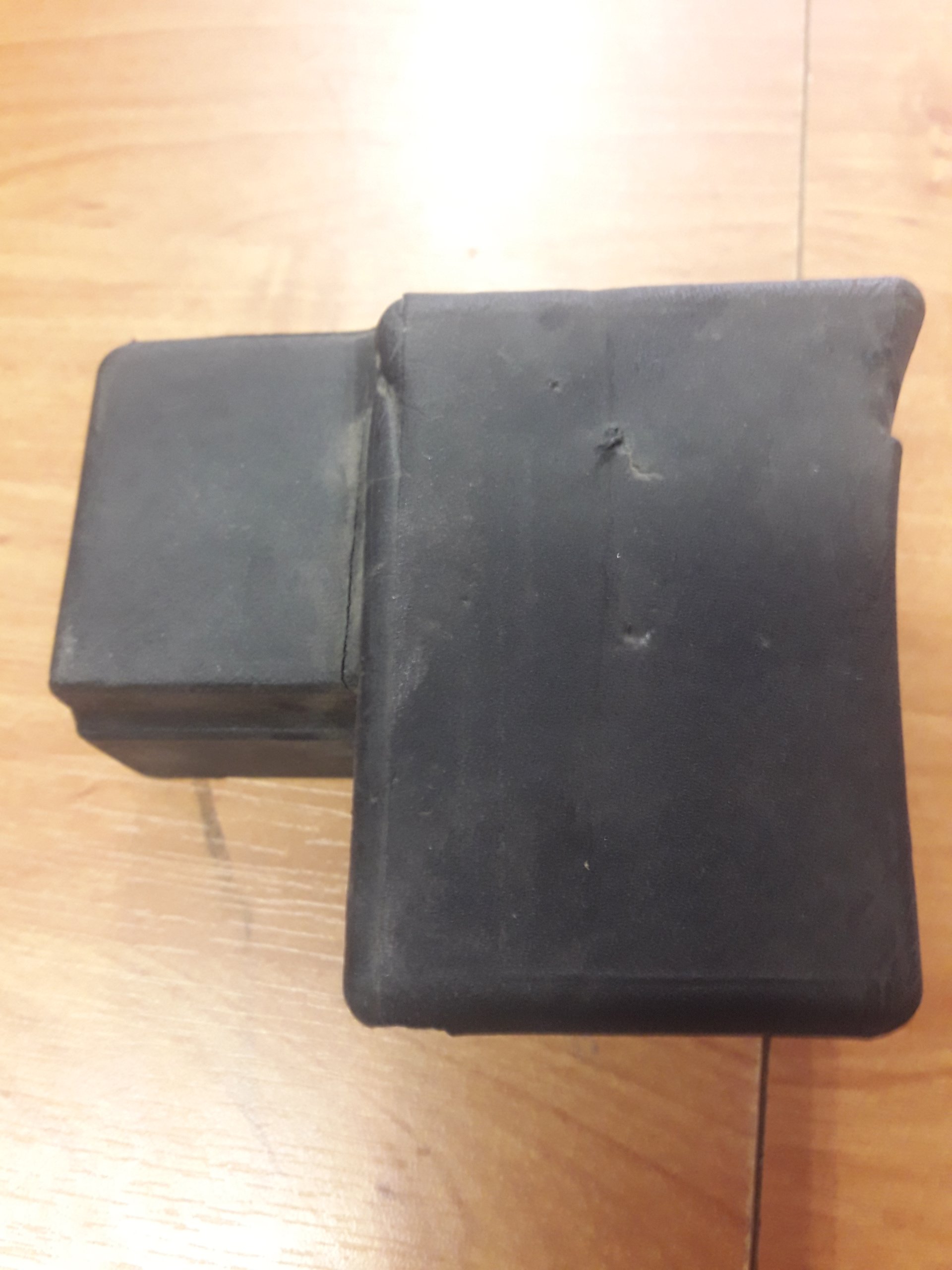 AUDI Q5 WYGŁUSZENIE PODSZYBIA PIANKA Typ samochodu Samochody osobowe