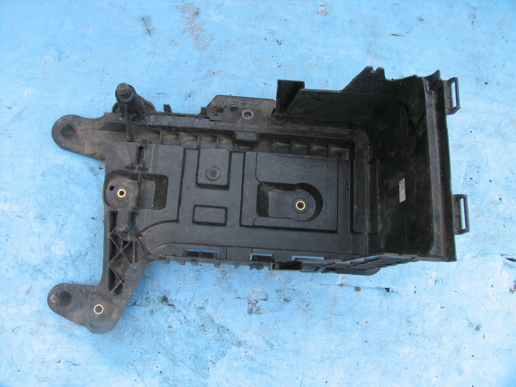 VW AUDI SKODA OSŁONA OBUDOWA AKUMULATORA 3C0915336