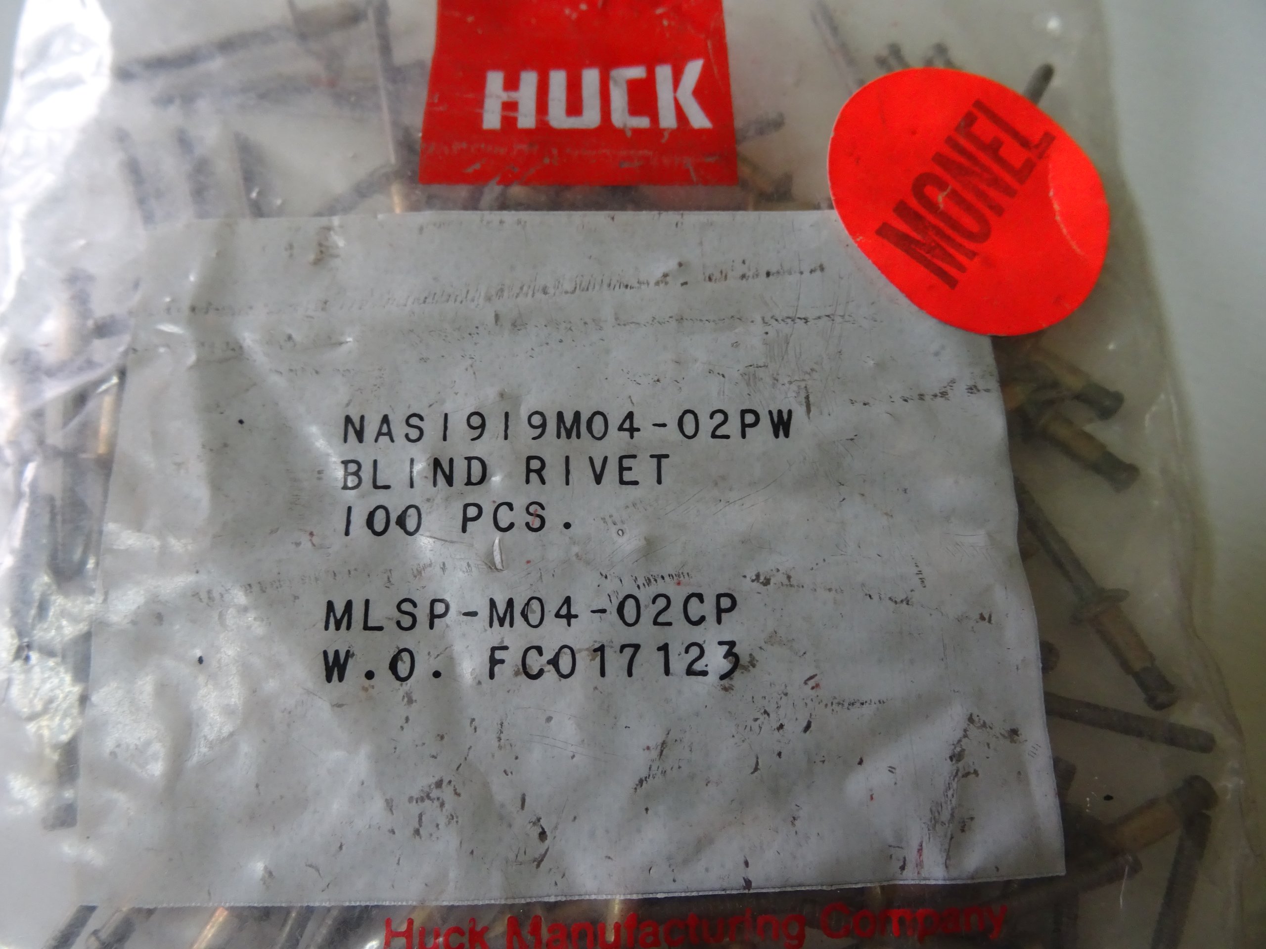 NIT NITY HUCK BLIND RIVET NAS1919M04-02PW Producent Huck