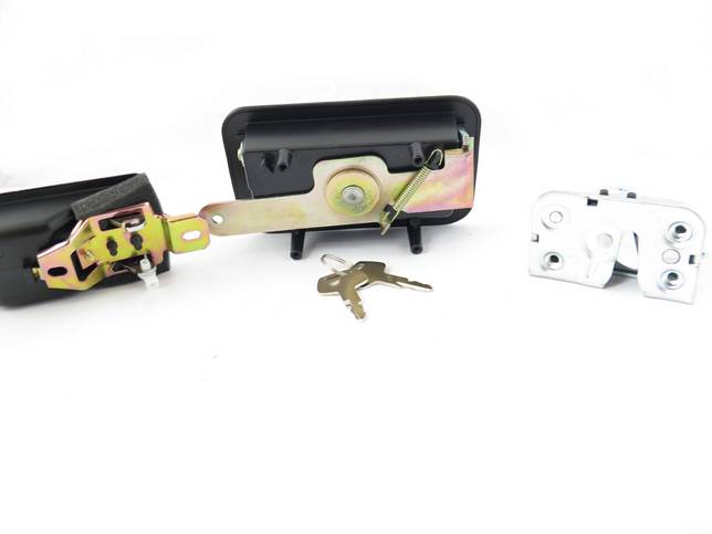 000004712 - ЗАМОК ДВЕРИ КАБИНЫ КОМПЛ. HYUNDAI R-7