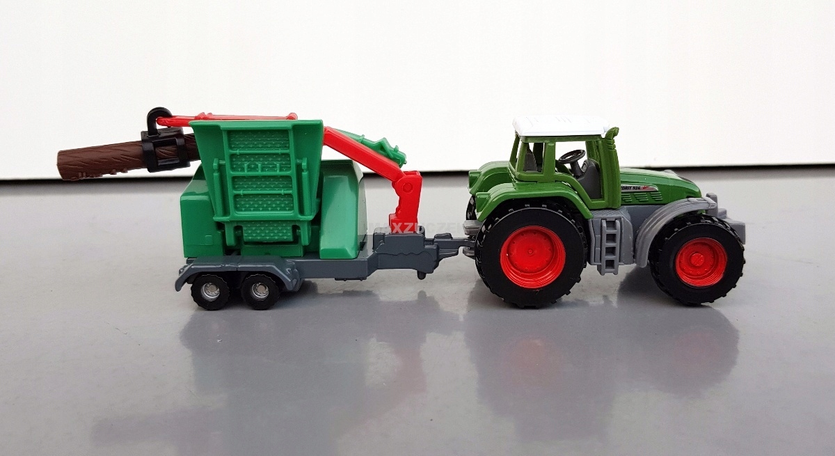 SIKU 1675 TRAKTOR FENDT + RĘBAK DO DREWNA Kod producenta 1675