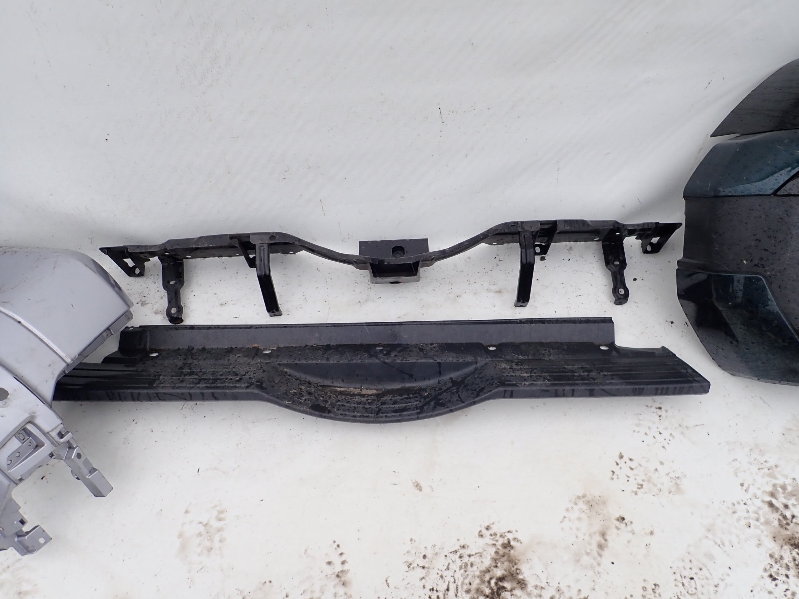MITSUBISHI PAJERO IV 4 06- cap for bumper rear part