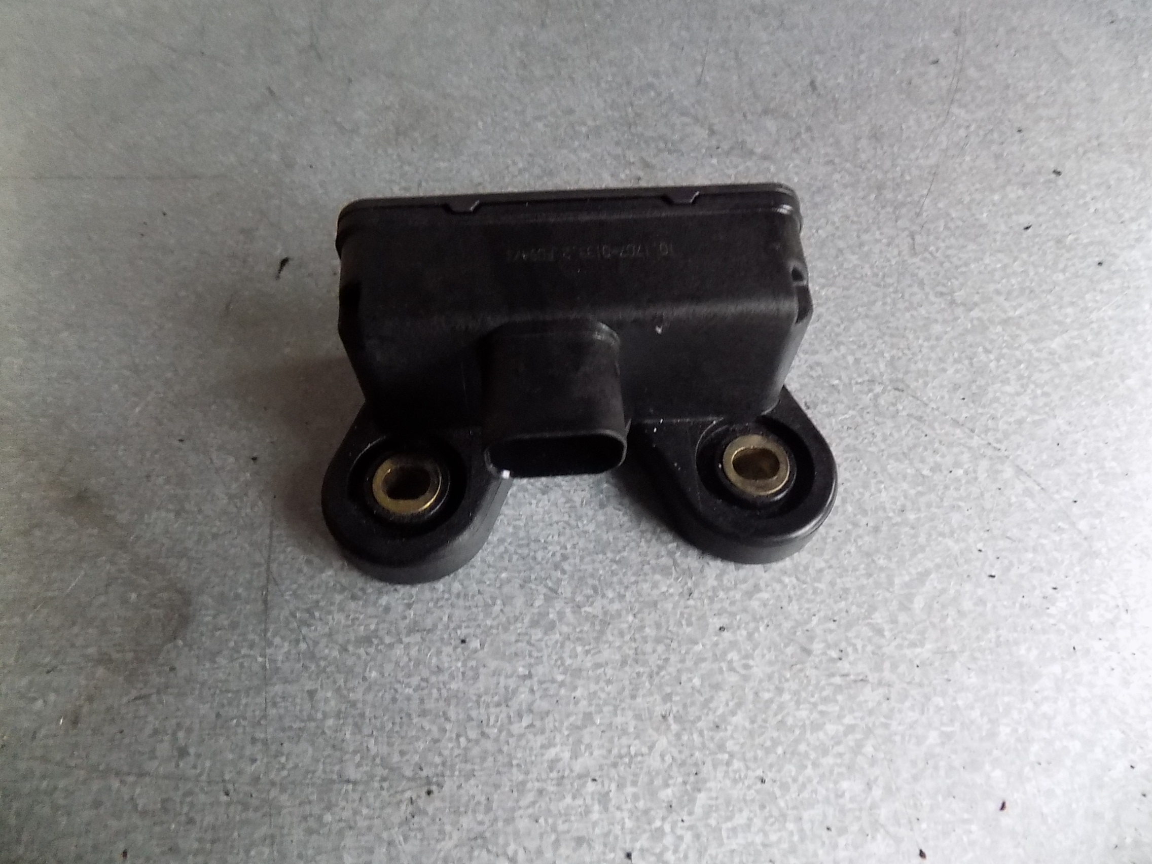 MERCEDES 212 ДАТЧИК УСКОРЕНИЯ ESP 0009052500